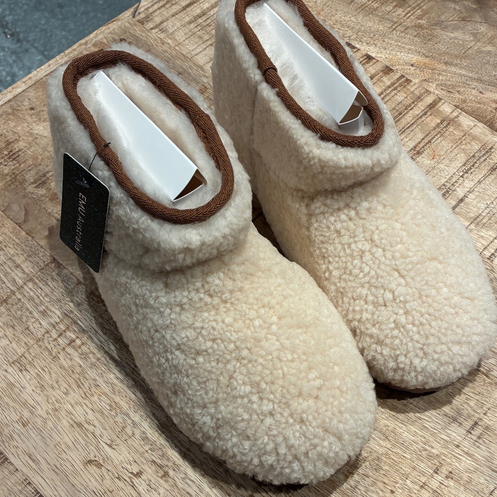 EMU Platinum Stinger Micro Teddy Natural